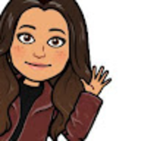 Meet your Posher, Danielle - Picture 1 of 1